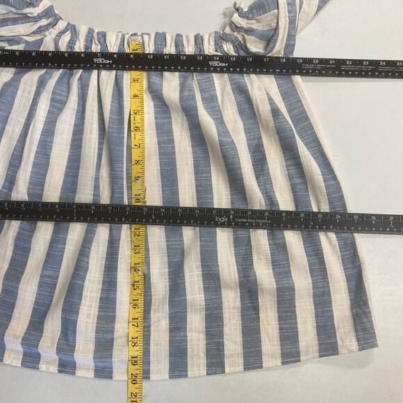LOVE IN Women’s Off/On Shoulder Top Blue & White Striped Size Small Oversized - Picture 9 of 11